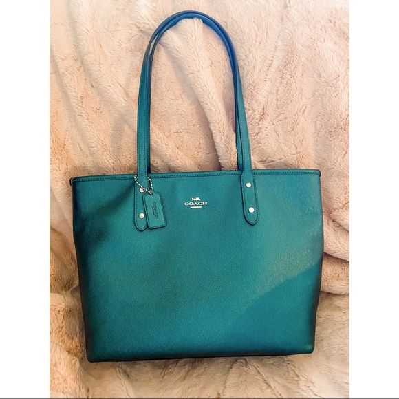 Coach Handbags - Coach Ava Tote
